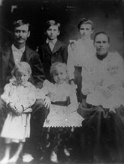 Photo of my Great-Grandparents, Thomas Luther and Maryann Peace, with their children.